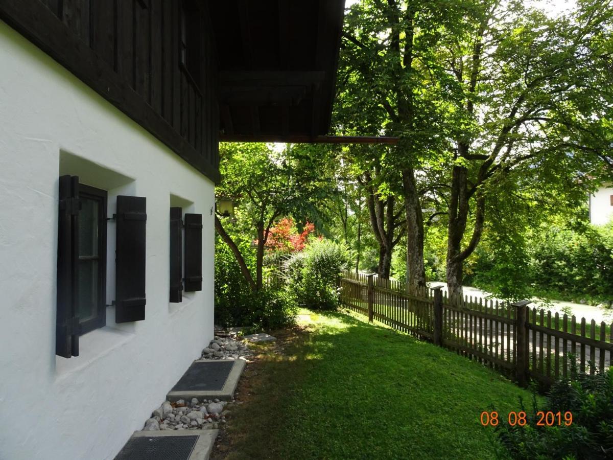 Huge And Calm Apartment In Central Garmisch ภายนอก รูปภาพ